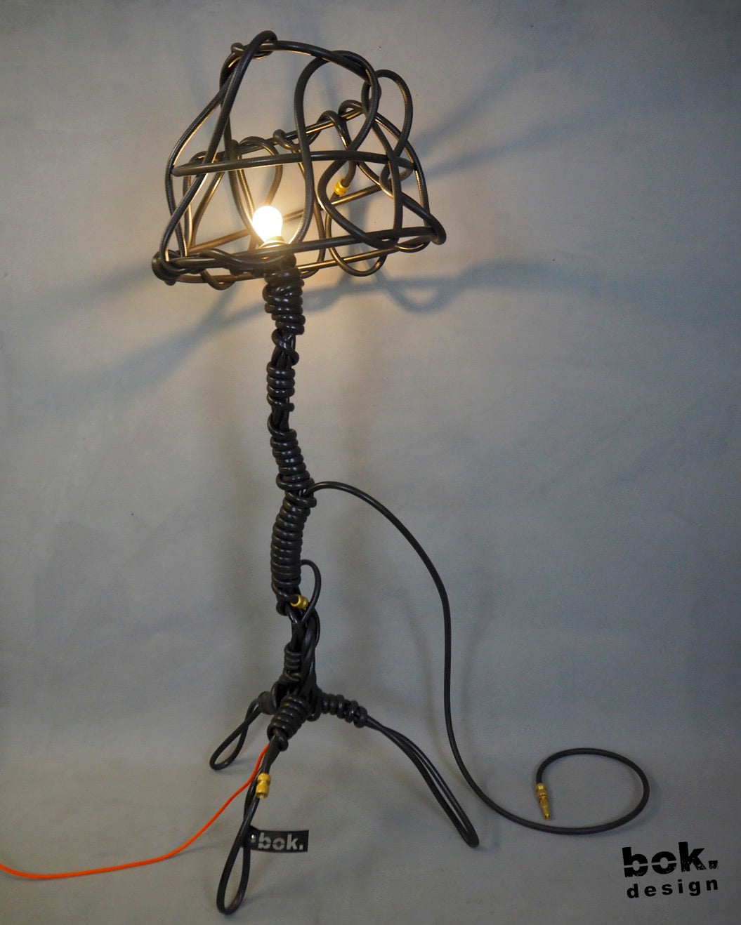 23.021 PAPA Floor Lamp