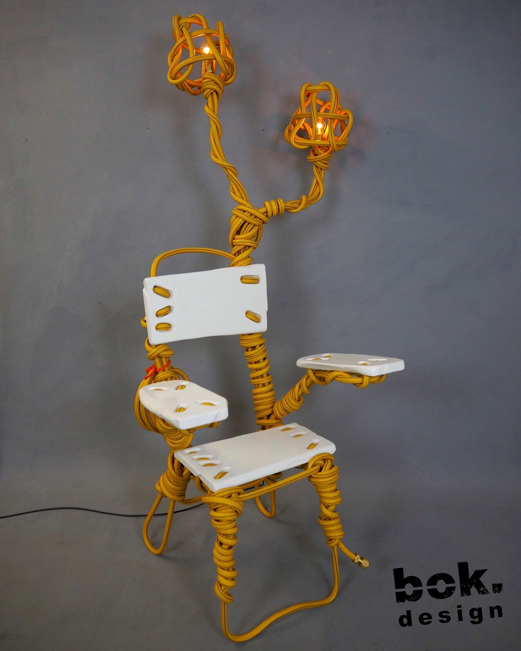 24.007 Sunny Arm Chair, White & Yellow serie